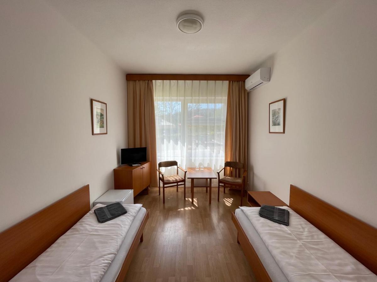 Hello Balcsi Apartmanhaz ตีฮานี ภายนอก รูปภาพ
